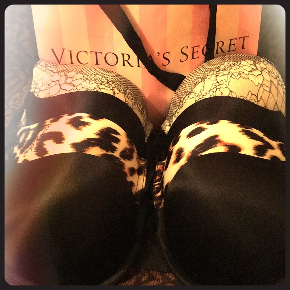 Victoria secret Bombshell bras